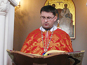 2014.03.16_2_chaplain_Mykola_Kvych_UGCC_Sevastopol_Ukraine