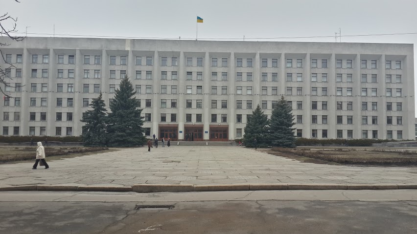 Площа перед Полтавською ОДА. Майбутня "Територія Майдану"