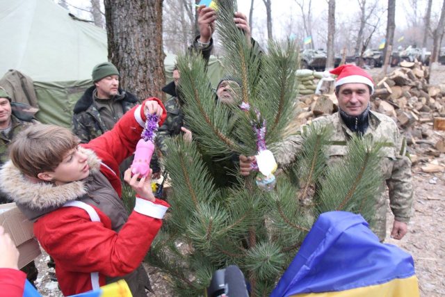 December 28, 2014 Help Army volunteers brings presents for 92 Brigade in Lugansk region Photo by Leonid Logvineno